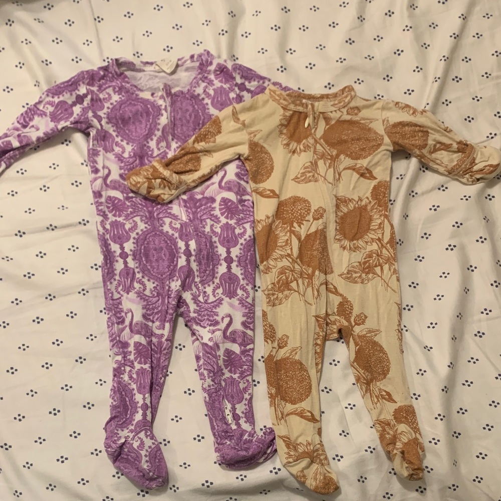 Set of Kate Quinn footie pjs - newborn and 0-3, EUC